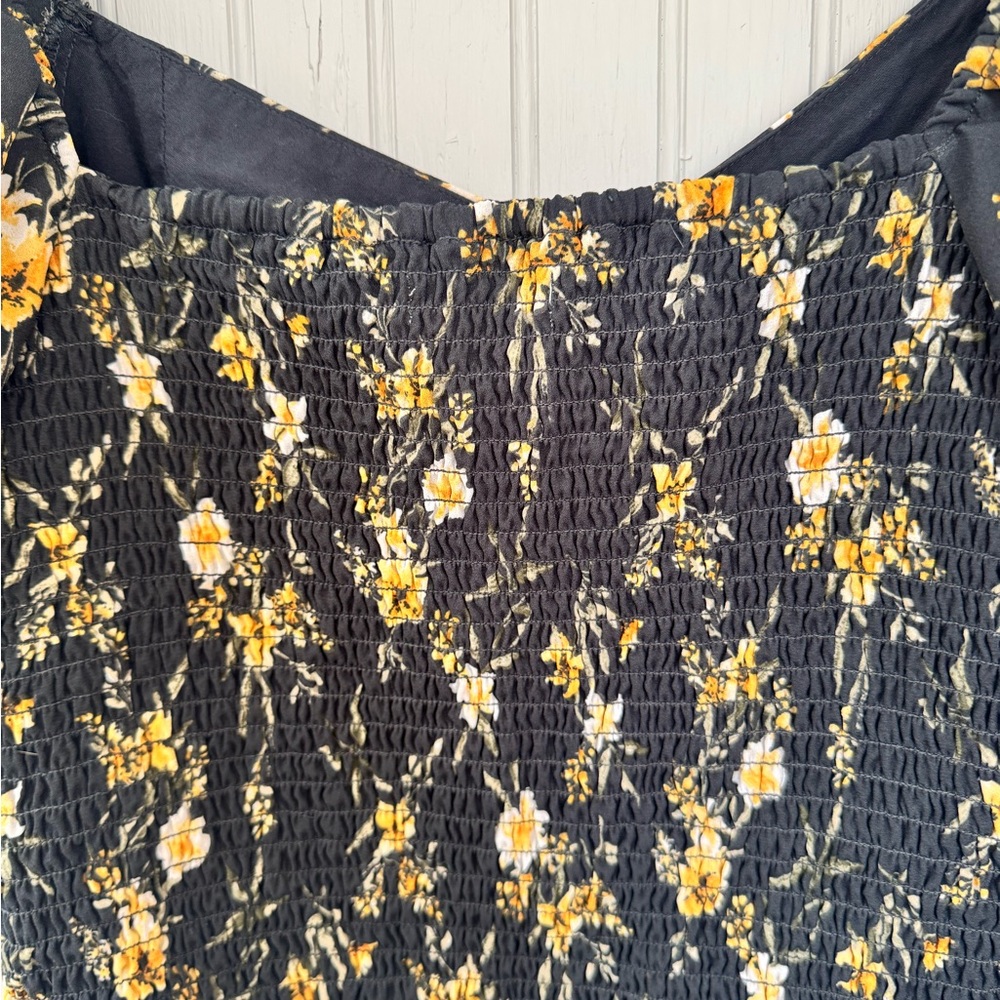 Abercrombie & Fitch Black and Yellow Floral cropped Blouse stretch - Picture 5 of 6